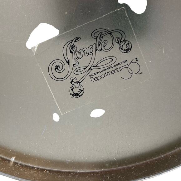 Jingle Bells- oval - decorative Christmas tin- vintage canisters - music notes - Picture 3 of 5